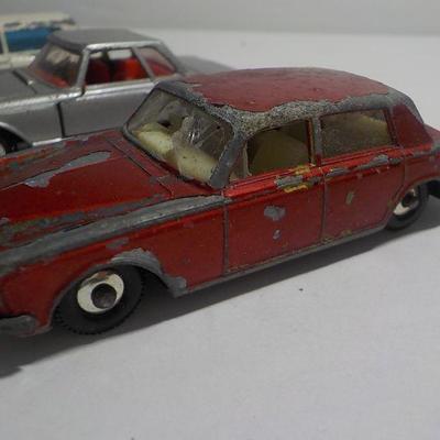 Match box vintage " Rolls Royce Silver  Shadow" , Corgi Mercedes=Benz 280 sl.