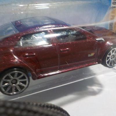 2 vintage 2000 hot wheels...