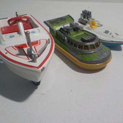 Match box "No. 5 Seafine",  Match box " No . 2 Hovercraft". 