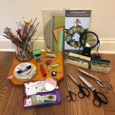 Lot 154 - Sewing and Crafting Tools