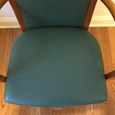 Lot 160 - Vintage Chair and Shelf