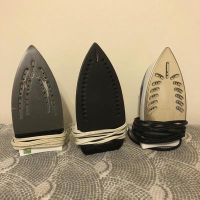 Lot 161 - Irons and Vacuums 