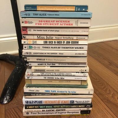 Lot 162 - Literature and Theatre