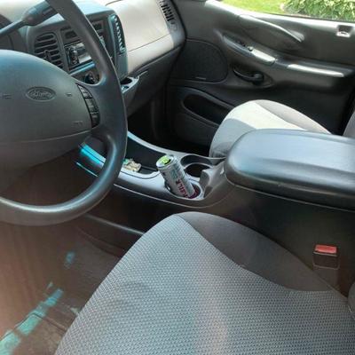 2005 Ford Expedition XLT Low Miles / Daily driver 