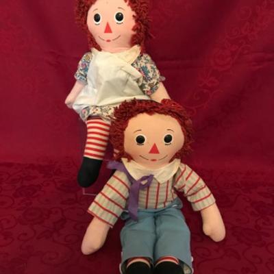 Lot 17 Raggedy Ann and Andy dolls