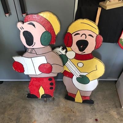 Lot 174 - Christmas In July!