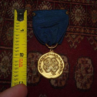 Vintage 1933 4-H Gold Filled Achievement Award Medal