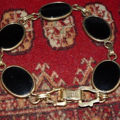 Beautiful Black Onyx Gold Filled Bracelet, Oval Disc 14K GF AMCO Bracelet 