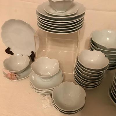LOT 23 Pier 1 Lotus Flower Dishes