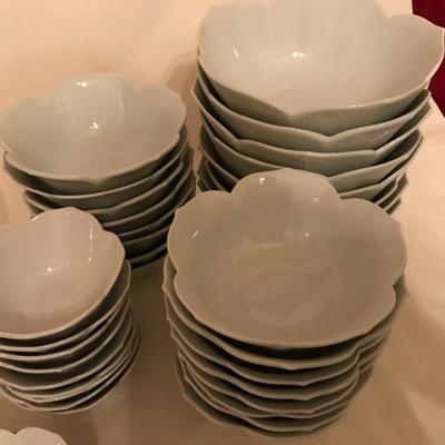 LOT 23 Pier 1 Lotus Flower Dishes