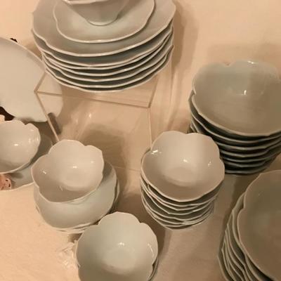 LOT 23 Pier 1 Lotus Flower Dishes