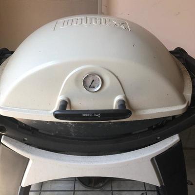 Lot 183 - Weber Grill and Accessories