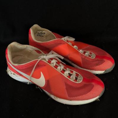 Lot 184 - Womenâ€™s Golf Clubs and More