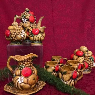 Lot 38 - Inarco Kitchen Pieces 