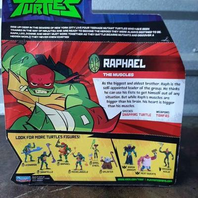 New in Package Rise of the TMNT: RAPHAEL 