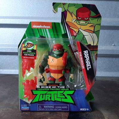 New in Package Rise of the TMNT: RAPHAEL 