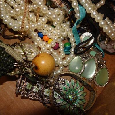 Junk Jewelry Lot, Shoe Box Full, Craft, Some Wearable, Necklaces, Bracelets, Beads and more! 