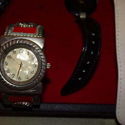 Watch Lot, Quartz, Casio, Disney, Santa, Elgin, Eastman, Skagen, No name watches.... 11 watches