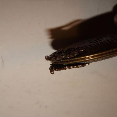 Vintage Gold Tone Over sized Photograph Locket