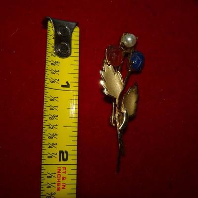 14K GF Natural Gem Stone Flower Brooch, Pin, Lapis, Pearl and Jasper? Signed Dell 
