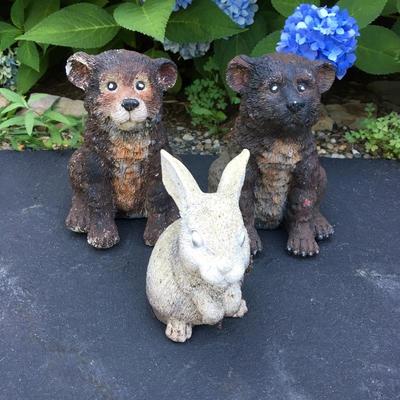 Lot 189 - Bear Planter & Friends