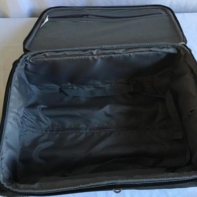 Lot 188 - Travel Essentials 