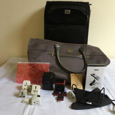 Lot 188 - Travel Essentials 