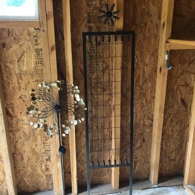 Lot 190 - Metal Yard Art