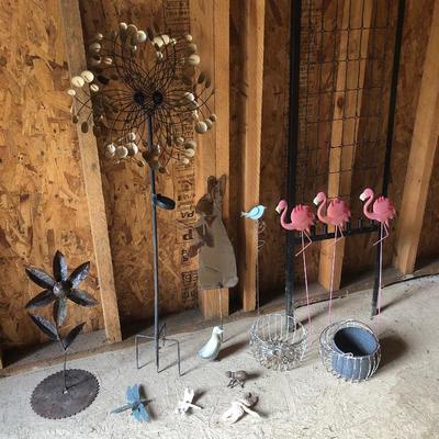 Lot 190 - Metal Yard Art