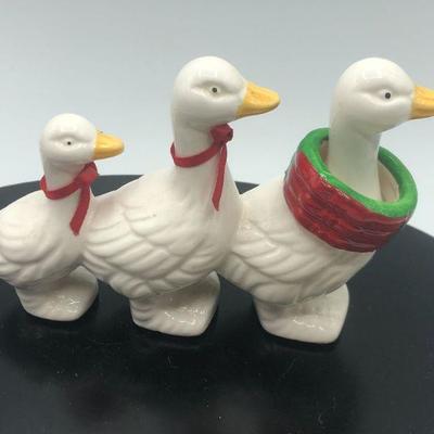 Row of Ducks Figurine