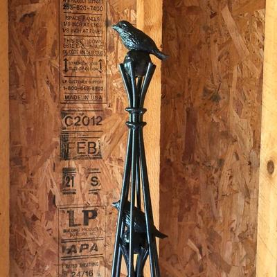 Lot 191 - Black Metal Yard Accessories
