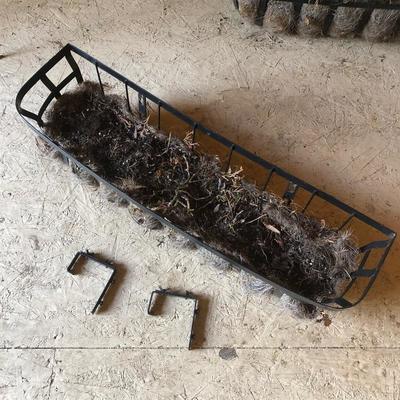 Lot 191 - Black Metal Yard Accessories