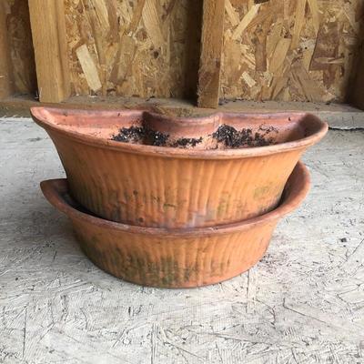 Lot 195 - Terra Cotta Pots