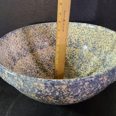 C62: HUGE! Stoneware Bowl