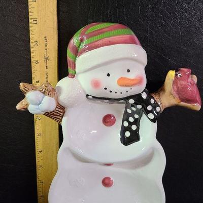 C133: Snowman Serving Dishes!