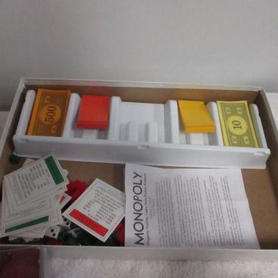 Lot 3 - Board Games - Monopoly - Cribbage & Dominoe Set