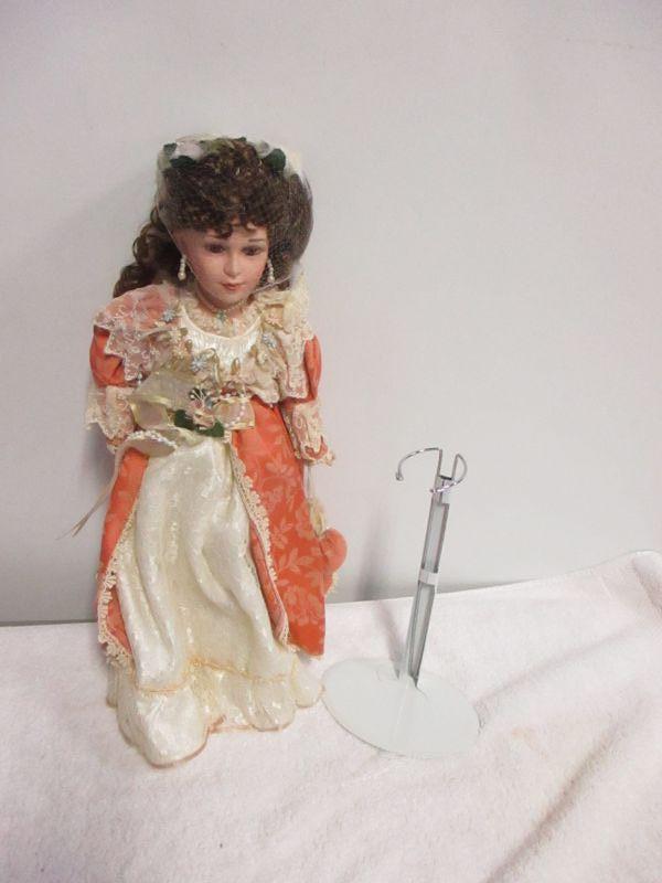 duck house collectible dolls