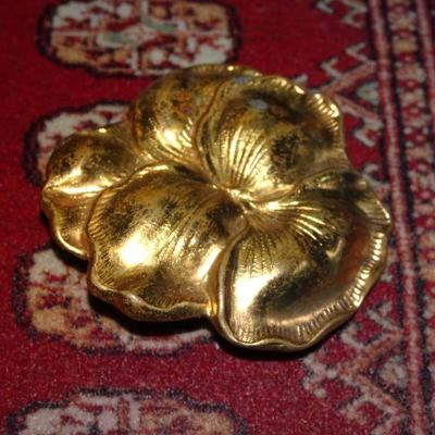 Gold Tone  Art Nouveau Style Pansy Flower Pin Brooch 