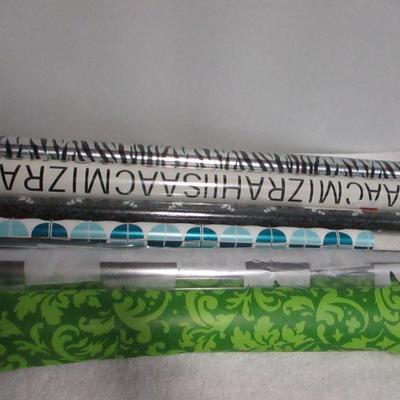 Lot 17 - Wrapping Paper