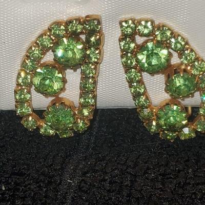 Vintage Green Gokd Tone Clip on earrings 