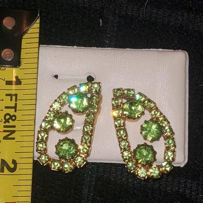 Vintage Green Gokd Tone Clip on earrings 