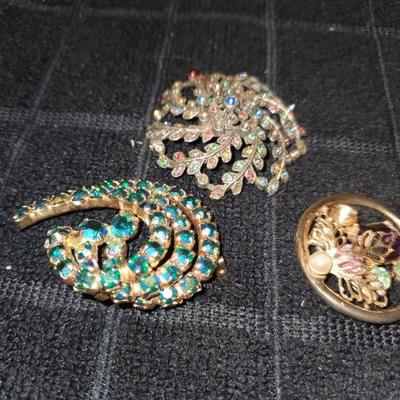 Brooch Lot#3