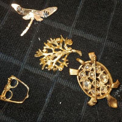 Brooch Lot#4