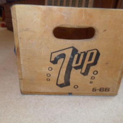 LOT 12  VINTAGE 7-UP CRATE AND WASHBOARD
