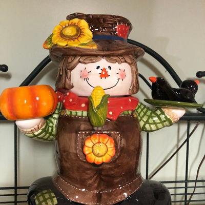 C95: Scarecrow Cookie Jar Candy Dish