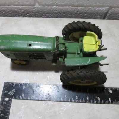 3-019 John Deere Model Tractor