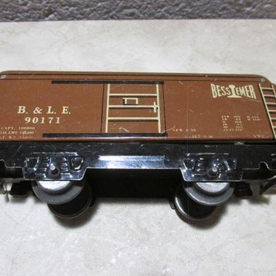 3-024 Model Train Box Car