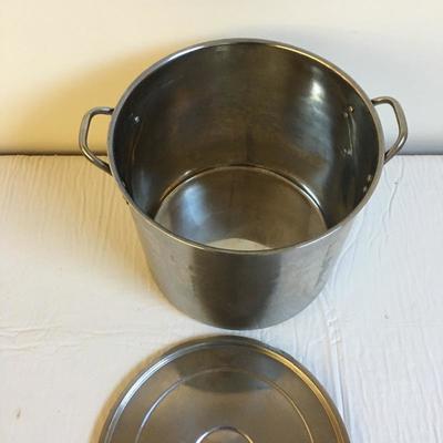 Lot 199 - Roasters & More