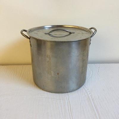 Lot 199 - Roasters & More