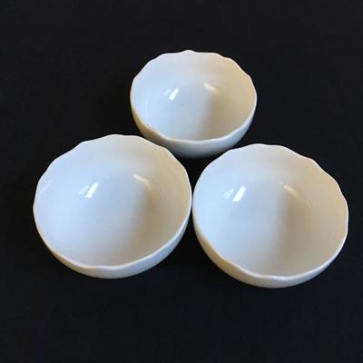 Lot 200 - Pottery Barn & More White Dishware 